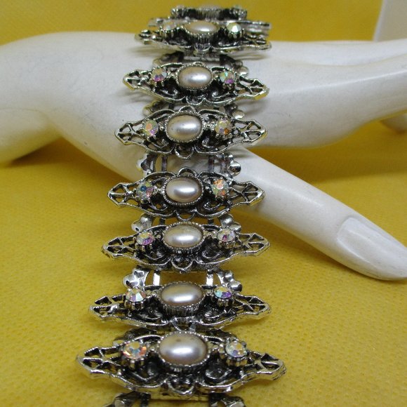 VICTORIAN REVIVAL RHINESTONE Bracelet A B Rhinestone Faux Pearl Filigree Silver - Picture 4 of 16